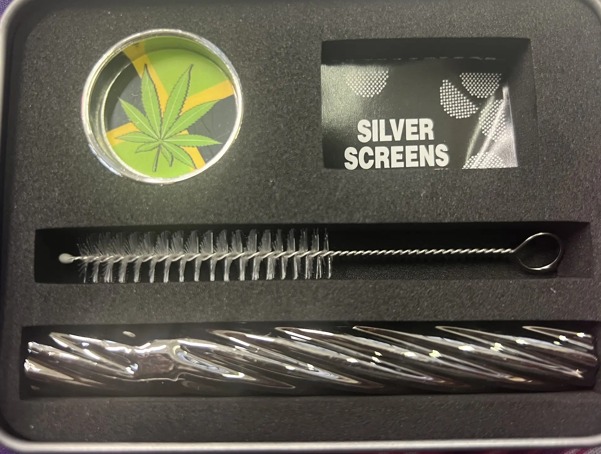 [Q-3241] Chillum With Screen and cleaner